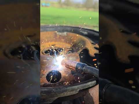 #7 Aparat de sudură cu sârmă fără gaz Stahlwerk Mini FLUX 120 St și cu generator Matrix pg 2000i