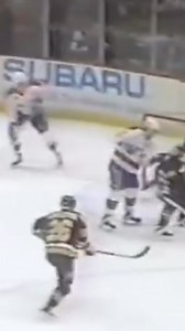 313K views · 770 reactions | HOCKEYFIGHTS.com/fights/21380 #pit ulf SAMUELSSON  dale HUNTER #wsh • #nhl 1992 nov 27 • #HFrandomizer #letsgopens #allcaps | hockeyfights.com | Facebook