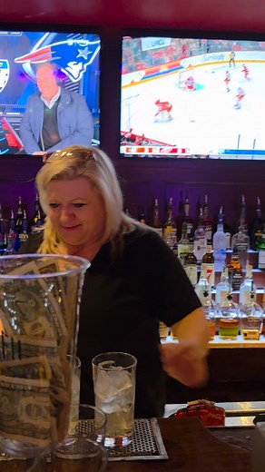 1.1K views · 21 reactions | Golden Gate Hotel and Casino Free open bar from 6 to 7 p.m. at the golden gate hotel&casino #lasvegas #downtown #fremontstreet #traveltips | J Cortez Traveler | Facebook