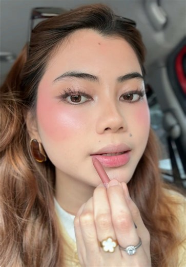Effortless Makeup: Time-Saving Tips with Tinted Sunscreen