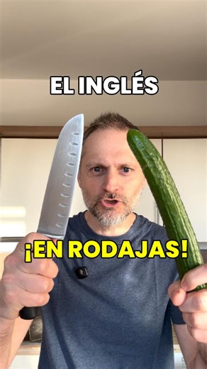 Englishme-uno on Instagram: "¿Sabías que en inglés cucumber puede convertirse en cuke? No es pereza… es lingüística Este truco se llama clipping y lo usan los nativos todo el tiempo. Más ejemplos: BACK CLIPPING (Se corta el final — nos quedamos con el principio) max (maximum) gig (gigabyte) meg (megabyte) sec (second) amp (amplifier) med school (medical school) con (convict) ad (advertisement) exam (examination) math (mathematics) lab (laboratory) gym (gymnasium) deli (delicatessen) gas (gasolin