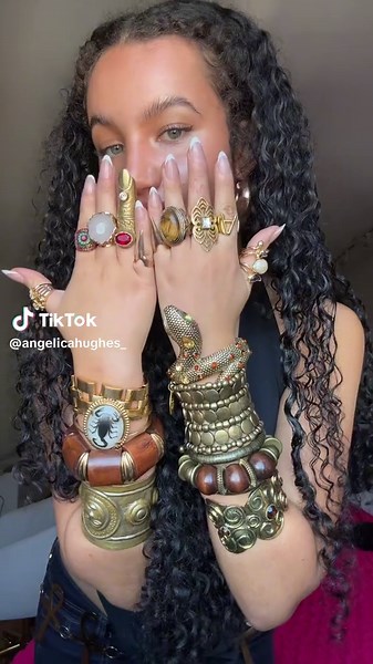 Explore Stunning Jewelry Pieces with Angelica Chain