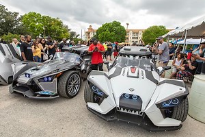 From group rides to various competitions, The Sling Experience had endless amounts of fun. Houston Texans RB, D'Onta Foreman and our owners take you behind-the-scenes to give you a taste of #SlingshotLife. Watch the full episode here: https://slingshot.polaris.com/en-us/rider-stories/videos/slingshot-life-creating-community/ #PolarisSlingshot | Polaris Slingshot