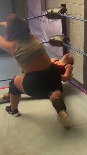 Bear hugs, figure 4 leg and Boston crab