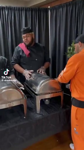 this is how i feel when non-harries use the olivia wilde nodding gif