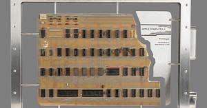 Jobs' Apple-1 computer prototype auctioned for nearly $700K