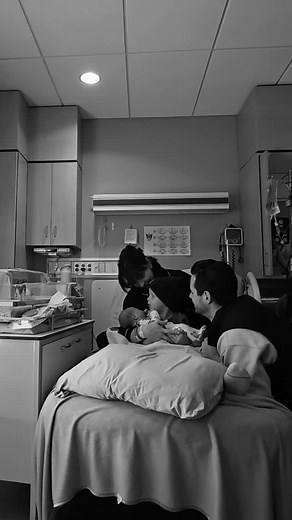 She's here 🩷 Meet my new flower pressing assistant 🌼 On November 2nd our sweet daughter and baby sister entered the world, completing our family 👨‍👩‍👧‍👦 . . . #family #newborn #peifloralpreservation | Petal by Petal