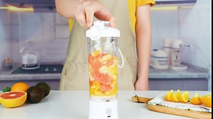 Portable Blender, 20 Oz Personal Blender for Shakes and Smoothies with 6 Blades, Small Fresh Juicer Portable Blender Cup Rechargeable BPA-Free, Mini Blender Portable for Travel/Office/Home/Gym/Camping