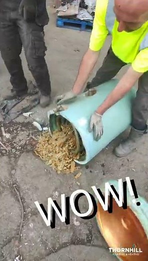 How Limescale KILLS your hot water cylinder detailed video new Vs old