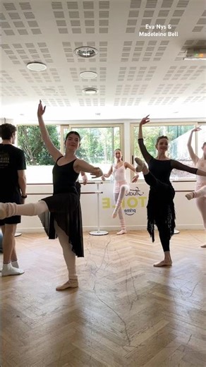 learning the French style in Paris with Madeleine Bell 🩰❤️ #balletclasses