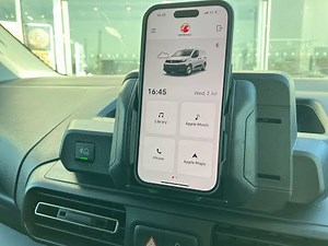 Vauxhall Combo 2024 model year Smartphone station set up