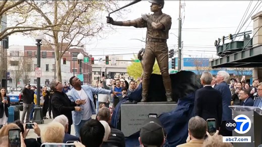 Ichiro Suzuki's statue unveiling has a mishap as bat snaps during ceremony