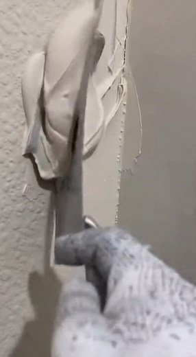 Filling Wall Crack with Joint Compound 🛠️ #WallRepair #CrackFix | Renovation Skill