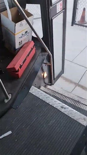 2011 or 2012 Thomas c2 bus doors opening again