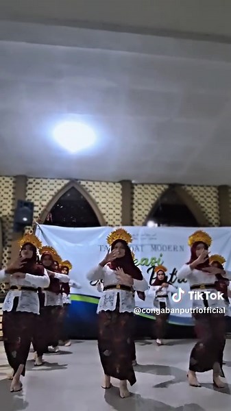 Tari Adat Modern: Perpaduan Budaya dalam Congaban