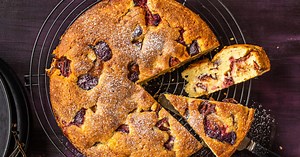 Gâteau aux pruneaux - Recette | Swissmilk