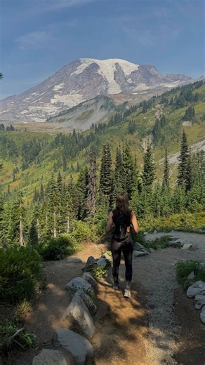 Rosie Anderson | Licensed Practical Homeopath on Instagram: "Aren’t women’s bodies just incredible? 🫶"