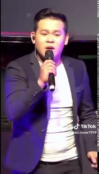 Marcelito Pomoy: America's Got Talent Performance Highlights