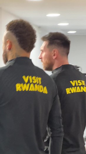 Nouvelle tenue d'entraînement PSG x Jordan 22/23