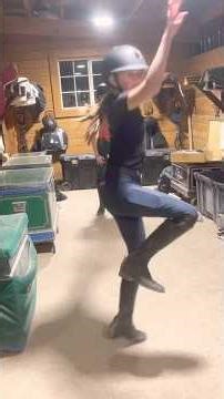 Barn vlog💅 new vids coming 🔜 #equestrianjourney