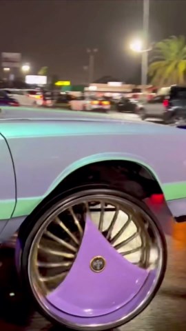 Outrageous Chevy Monte Carlo on 30's DUB floaters