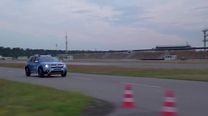 Pragmatisch und intelligent: Unser Achshybrid-Konzept eAMT ermöglicht Hybridfunktionen für Klein- und Kompaktfahrzeuge und kennt keine Zugkraftunterbrechung mehr. 🚙 Mehr erfahren: bit.ly/eAMT_de | ZF Group