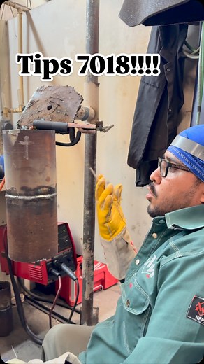 7018 stick 2g position!!! #WeldingSchool #WeldingEducation #LearnToWeld #WeldingTraining#FutureWelders #WeldingLife #WeldingClasses #WeldingCertification #TradeSchool #WeldingProgram #SkilledTrades #WeldingCommunity #WeldingCareer #WelderInTheMaking #WeldingStudents #EscuelaDeSoldadura #EducaciónEnSoldadura #AprendeASoldar #CapacitaciónEnSoldadura #FuturosSoldadores #VidaDeSoldador #ClasesDeSoldadura #CertificaciónEnSoldadura #EscuelaDeOficios #ProgramaDeSoldadura #OficiosCalificados #ComunidadD
