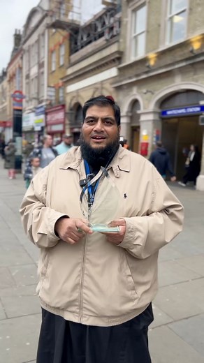 🏆 NEW: Whitechapel Market has been crowned Best Large Outdoor Market at the 2025 Great British Markets Awards! 🎉 A cultural and historic landmark in the heart of East London, Whitechapel Market has been a hub for trade and community for centuries—dating back to 1665, when farmers sold animal feed at the Whitechapel hay market. Over the years, it has welcomed generations of traders and shoppers, from the Jewish community in the late 19th century to the Bangladeshi community from the 1970s onwar