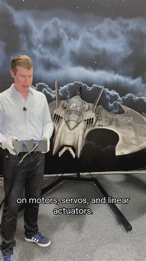 🦇✨ Celebrating an Icon of Cinematic History! In honor of the 35th anniversary of Batman (1989) in 2024, we're thrilled to present the screen-matched, six-foot motorized Batwing model from Tim Burton's film. This meticulously detailed piece, used in the film's close-up shots, features practical lighting and motorized components, including the iconic Gatling gun and balloon clippers. Built under the supervision of VFX legend Derek Meddings, this model is a testament to the art and craftsmanship t