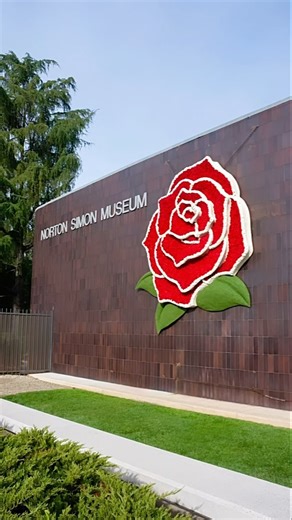 🌹We’re ready for the Rose Parade!🌹 Did you know the rose is actually made of red and white carnations and parsley for the leaves 🍃? Enjoy a peek at the creation of the rose and how it makes its way to our building. 🌹Look for the Museum & our rose at the @rose_parade on New Year’s Day! | Norton Simon Museum