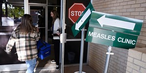 The US has nearly 900 measles cases, and 10 states have active outbreaks. Here’s what to know