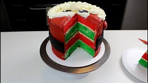 38K views · 630 reactions | Santa Claus is coming to town ♥️ The recipe for this Santa cake is up on chelsweets.com!! | Chelsweets | Facebook