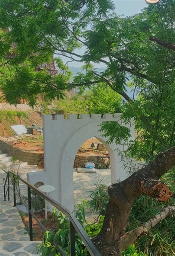 Escape City Life at Tavera Inn's Mesmerizing Restaurant