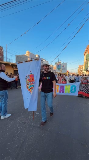 DESFILE DE FERIA DE CERANO 2025, fue un espectáculo lleno de color, música y tradición.El pueblo se unió para mostrar su orgullo y alegría conmemorando el 78 aniversario de la coronación de la virgen de Guadalupe. | Mi Cerano Guanajuato México