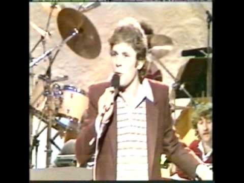 Paul Nicholas performs Magical Mr. Mistofelees from Cats and Friends