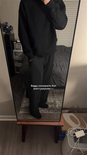 Stop buying polyester clothing #baggysweatpants #cottonsweatpants #sweatpants #outfitinspo #fashion