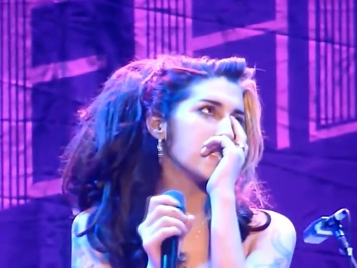 Amy Winehouse - Belgrade 2011 - Last Performance (FULL CONCERT)