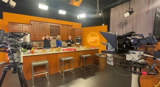 Something exciting is coming Tuesday Morning at 10am on ABC ...here is a teaser!!! #bestdiner #baconstreetdiner #Abcnews #morningblend #abc #baconstreetdiner | Bacon Street Diner