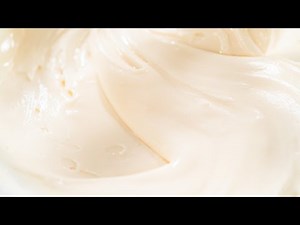 How to Make Simple White Royal Icing Like a Pro!