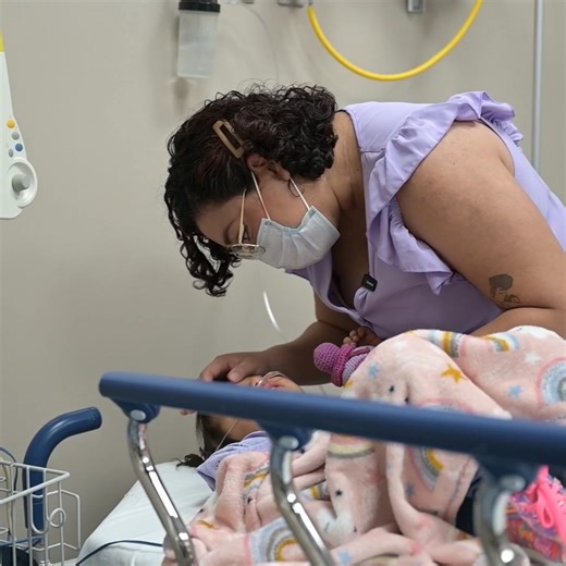 El cáncer infantil es una pelea implacable, pero juntos podemos sembrar esperanza. 🎗️ Conviértete en Padrino o Madrina Teletón y cambia el mañana de miles de niños y niñas. 💜 #TeletónCambiaTodo | Teletón México