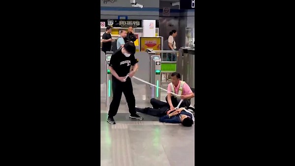 Shocking knife attack at Shanghai metro station leaves three injured, suspect arrested