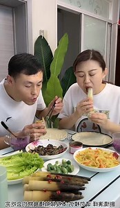 72K views · 1.5K reactions | Funny Couple Eating Yummy Food Show | Fast Videos | Facebook