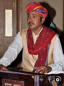 Mame Khan | Lyrics, Song Meanings & Music Videos