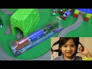 Unboxing Green Salty Part 2 of 2 - Thomas Trackmaster Motorized Engine