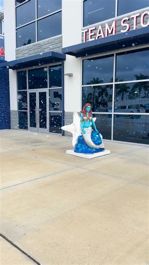 This weekend's forecast: Sunny with a chance of flurries! Full Jingle Jam details: cooltodaypark.com/jingle-jam | CoolToday Park