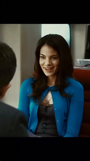 sci fi on Instagram: "CHEK MY STORY For this train sequence, Jake Gyllenhaal had an ear bud into which the director would start playing music at any point in time to help Gyllenhaal's character look disoriented. The director played random songs as well as "static buzz" at times. Movie: Source Code (2011) Directed by: Duncan Jones Production companies: Vendôme Pictures, The Mark Gordon Company Distributed by: Summit Entertainment DISCLAIMER: I DO NOT own the rights to the music or movie clips use