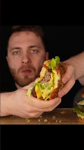 I put together and eat amazing burgers | ASMR mukbang burgers