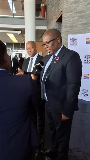 The strategic benchmarking session hosted between the Gauteng Provincial Government (GPG) and the KwaZulu-Natal Provincial Government aims to share insights, innovative strategies, and best practices. The goal is to strengthen interprovincial learning and collaboration for better service delivery. As South Africa’s twin economic engines, Gauteng and KZN together drive 49.4% of the national economy and are home to 44.9% of the population, making this partnership a powerful step toward progress. #