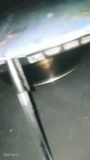 How to remove ant's from laptop.