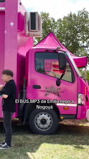 El merch truck de Emilia llega a Nogoyá